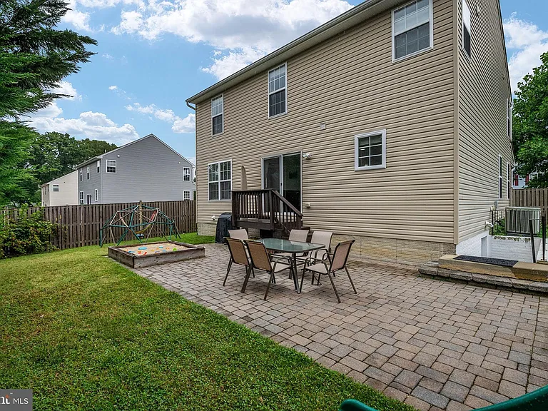 132 Pineview Ave #B — Photo 39