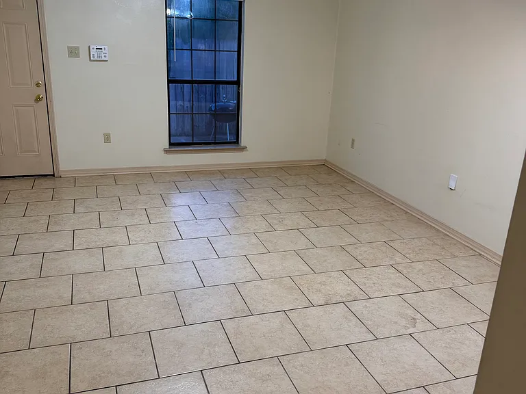7051 Perkins Place Ct #B — Photo 13