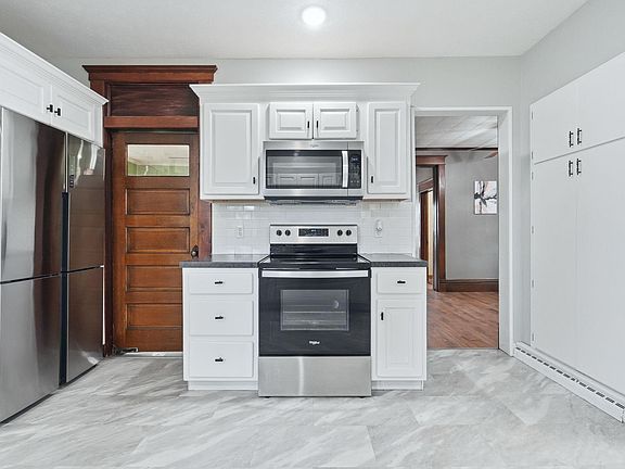 5th image of 113 E 10th St