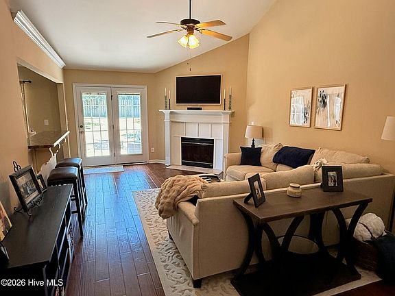 4th image of 314 Mossy Oak Circle