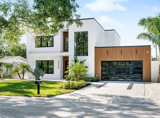 2226 Grove St, Sarasota, FL 34239