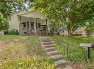 614 Hollow St, Graham, NC 27253