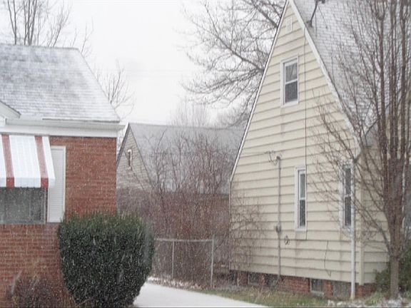 2nd image of 881 E 258th St