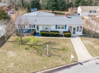 16 Pakahake St, Cape May, NJ 08204