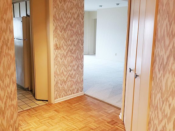 2nd image of 160 Fox Hollow Dr APT 503C