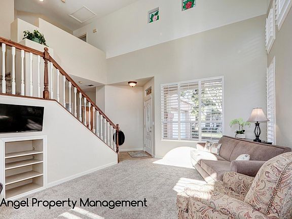 4th image of 3601 W Island Ct