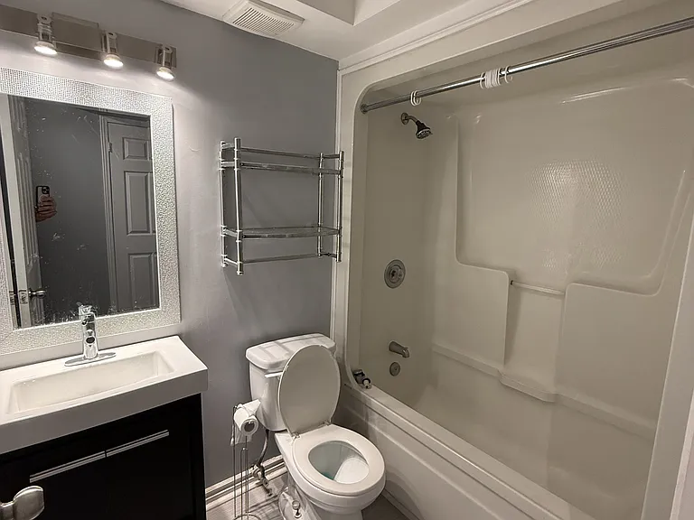 188 Waverley St #308 — Photo 31