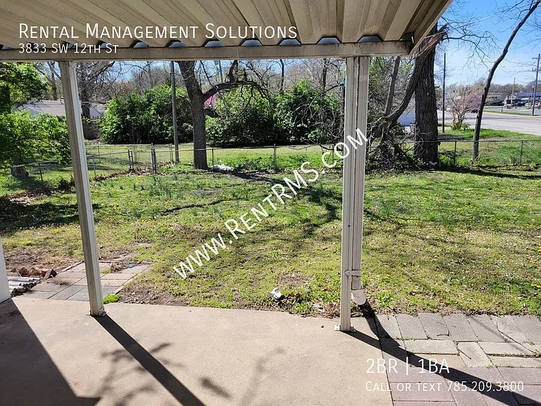 3833 SW 12th St — Photo 23