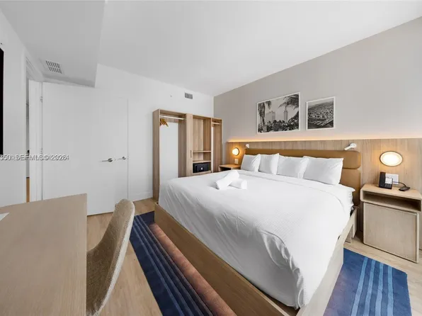 159 NE 6th St #1617, Miami, FL 33132