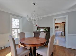 2812 London Park Dr, Midlothian, VA 23113