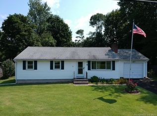 9 Clearview Ave, Danbury, CT 06811