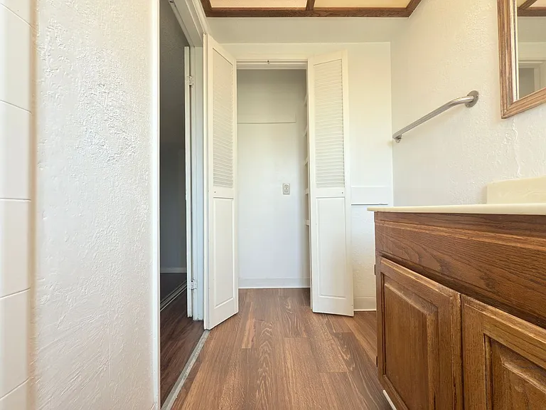 16656 Nordhoff St — Photo 9