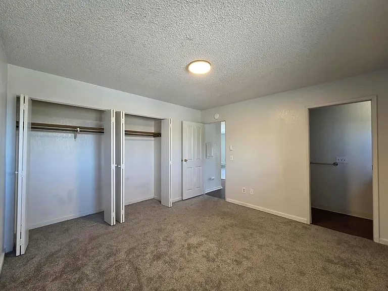 939 N Baker Ave — Photo 2