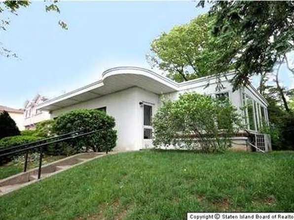 3544 Amboy Rd, Staten Island, NY 10306