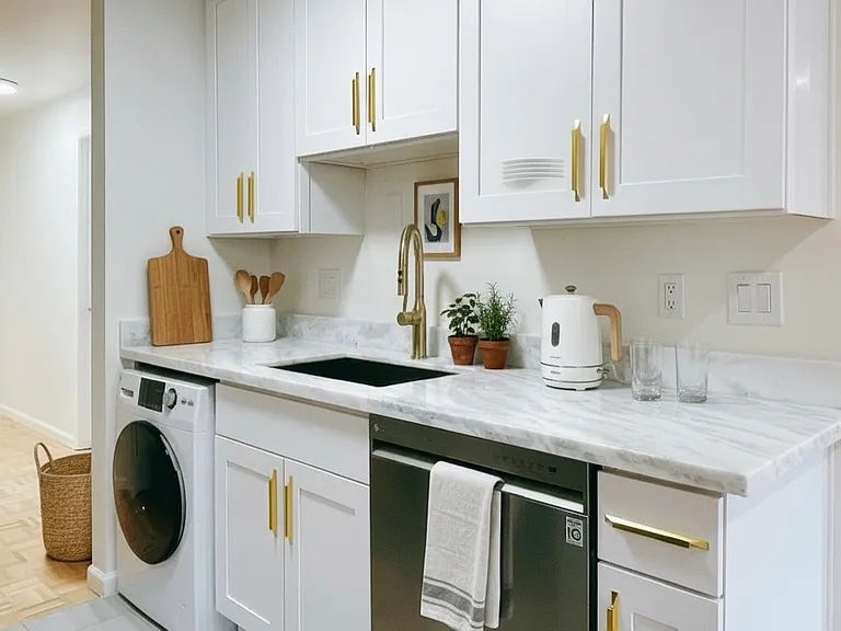 6534 4th Ave NE #103 — Photo 3