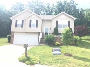 2404 W Ridge Dr, Festus, MO 63028