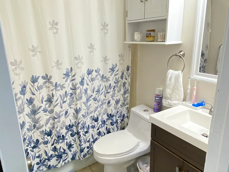 470 E 3rd St #1 — Photo 17
