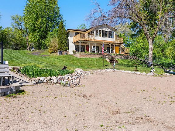 5th image of 15541 Mitchell Cir SE
