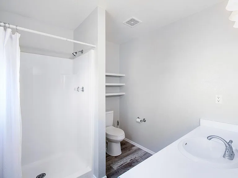 231 50th Avenue Pl — Photo 8