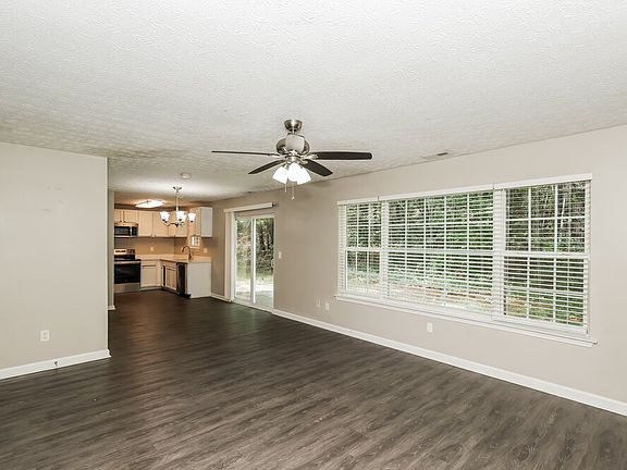4th image of 5201 Summer Brooke Ct