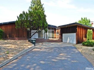 6741 Lakeview Dr, Carmichael, CA