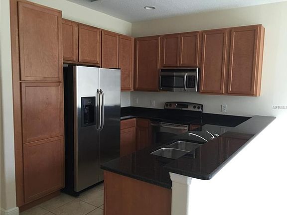 5th image of 1054 La Mirada Ct