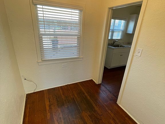4th image of 2428 E St APT D