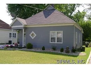 341 Sycamore St photo 1