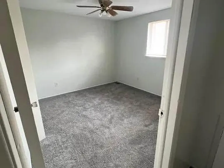 263 Riverbank St #263 — Photo 6