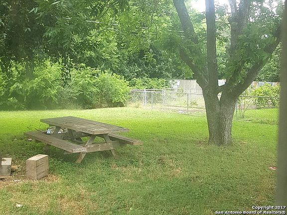 5th image of 4947 Benham Dr