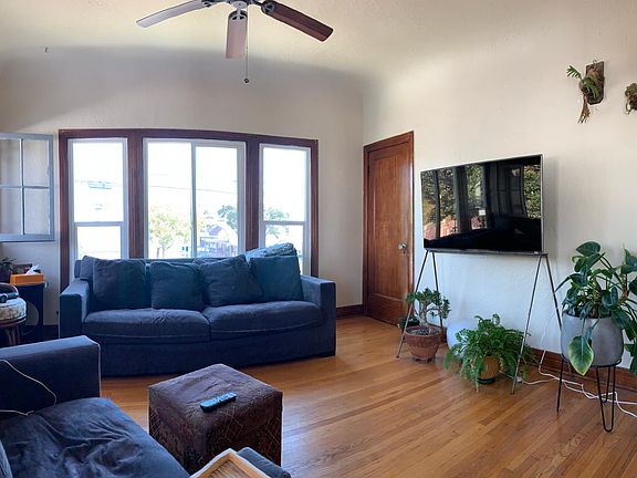 2nd image of 613 1/2 Micheltorena St