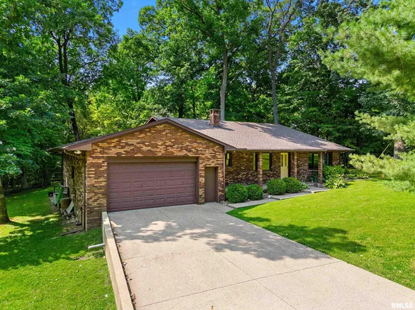 113 W Rio Dr, Washington, IL 61571