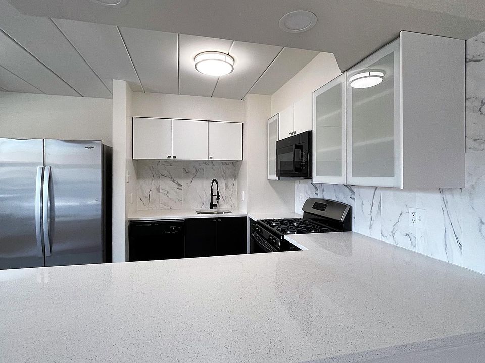 Montgomery Plaza Apartment Rentals with Virtual tours Ardmore, PA