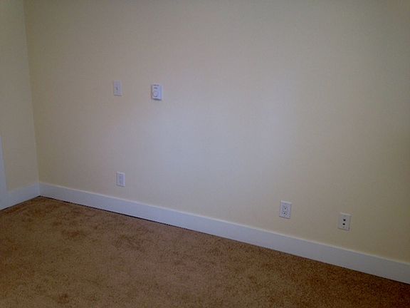 4th image of 8836 1st Ave NE Room 1B