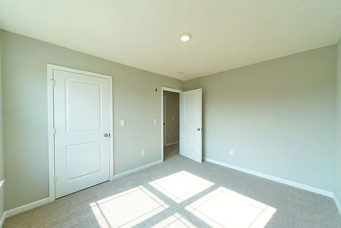 7226 Griffon Ln — Photo 18