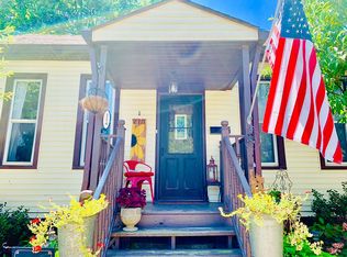 114 W Rutledge Ave, Petersburg, IL 62675