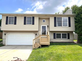 2503 Slayton Dr, Bloomington, IL