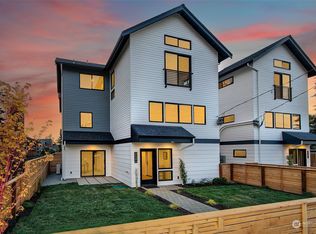 3239 61st Ave SW #A, Seattle, WA 98116