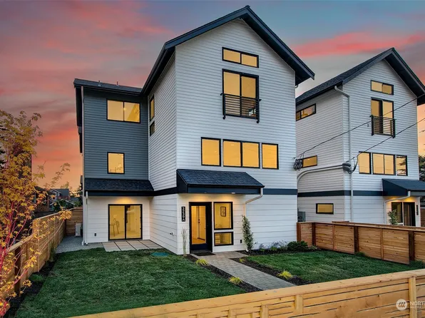 3239 61st Avenue SW #A, Seattle, WA 98116