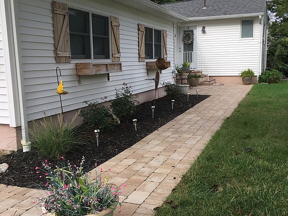 2nd image of 30 Colonial Dr