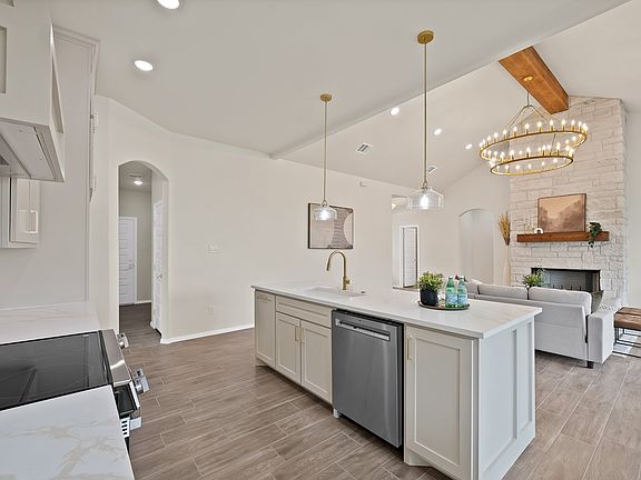 4th image of 501 Harris Rd