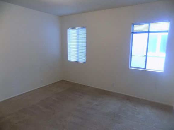 5th image of 11842 Goshen Ave