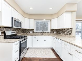8824 S Main St, Plymouth, MI 48170