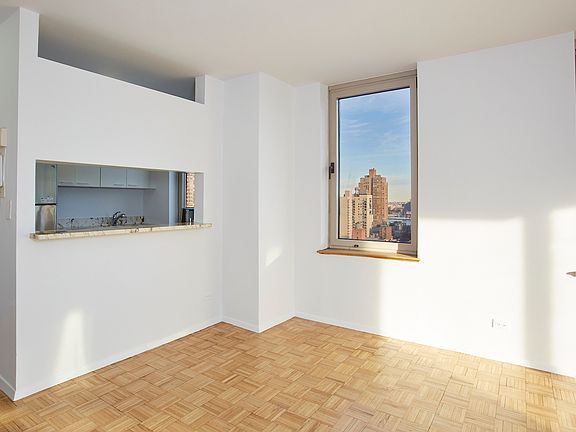 5th image of 200 E 89th St APT 15G