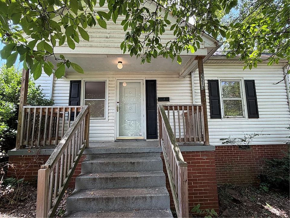 1st image of 2213 Cypress St