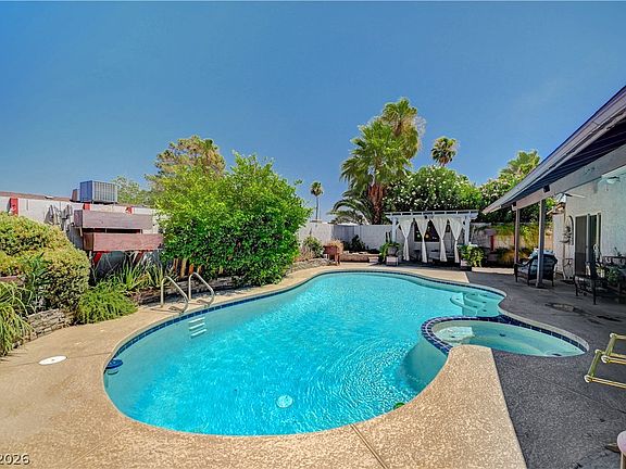 4th image of 6358 Elmira Dr