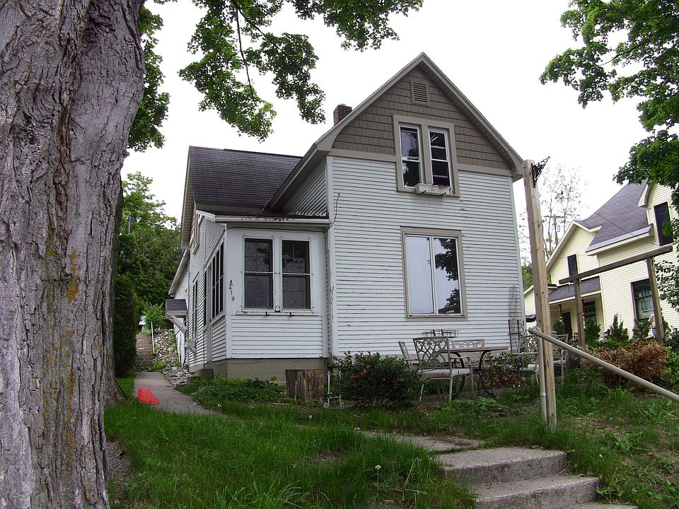 1st image of 419 N Saint Marys St