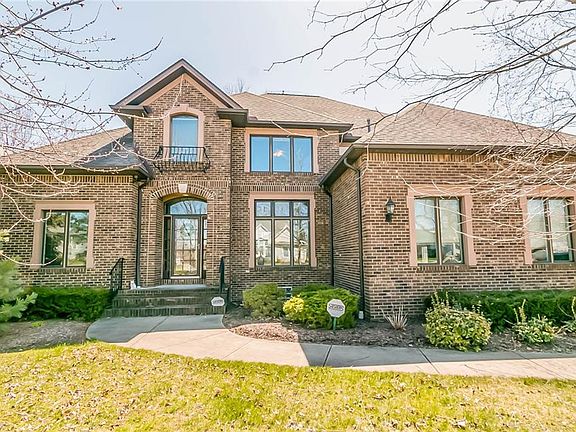 3rd image of 33645 Saint Francis Dr