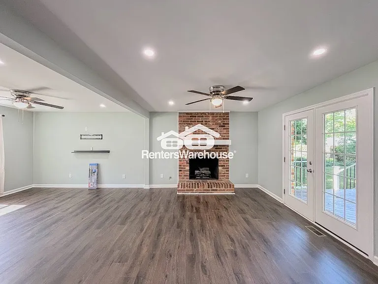 190 Devon Pl — Photo 9