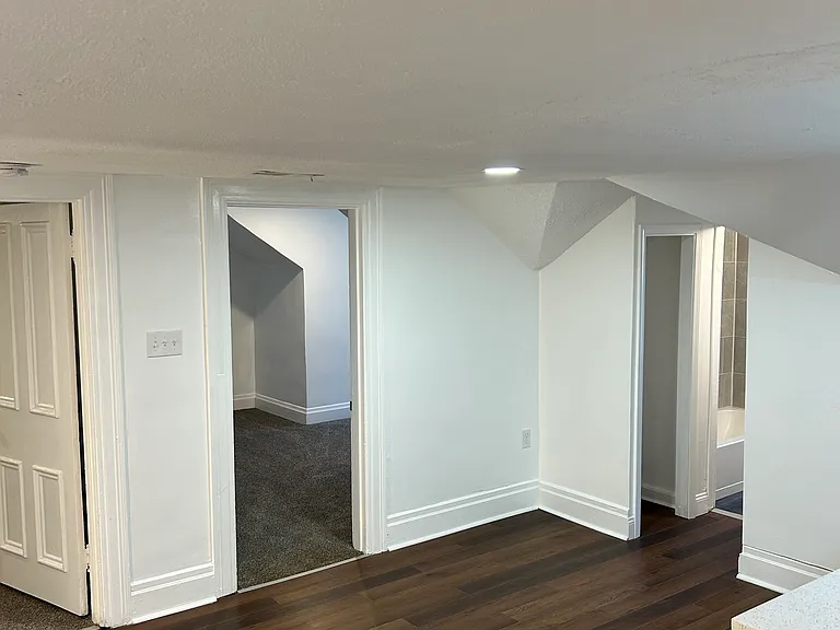 138 Highland Ave #4 — Photo 3